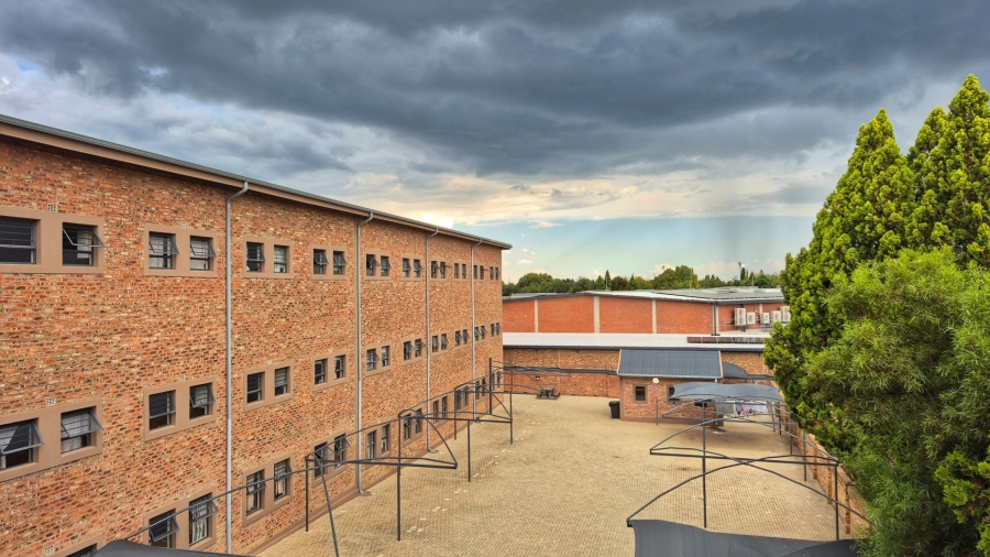 2 Bedroom Property for Sale in Van Der Hoff Park North West